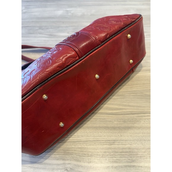 Marino Orlandi Red Embossed Leather Shoulder Bag Floral Tooled Gold Hardware - Picture 7 of 14